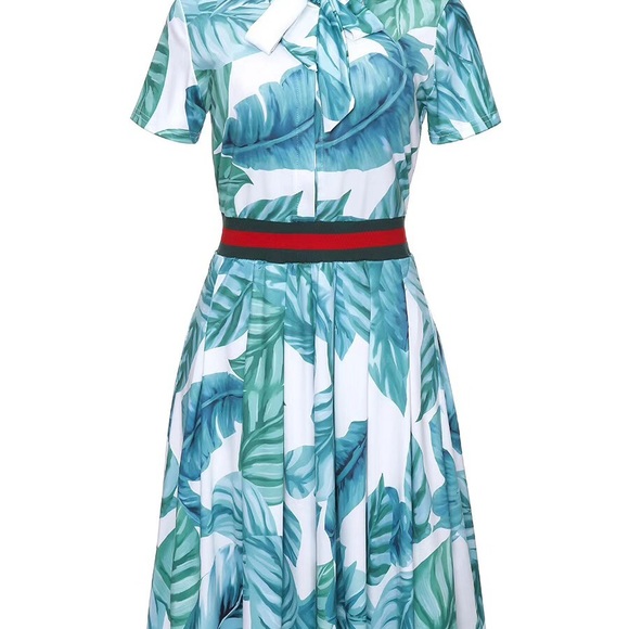 Women’s Short Sleeve Dress - Picture 2 of 3